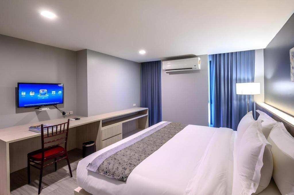 Iwish Hotel Бангкок Экстерьер фото