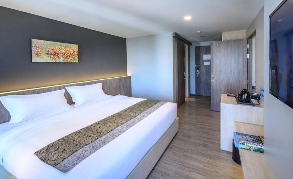 Iwish Hotel Бангкок Экстерьер фото